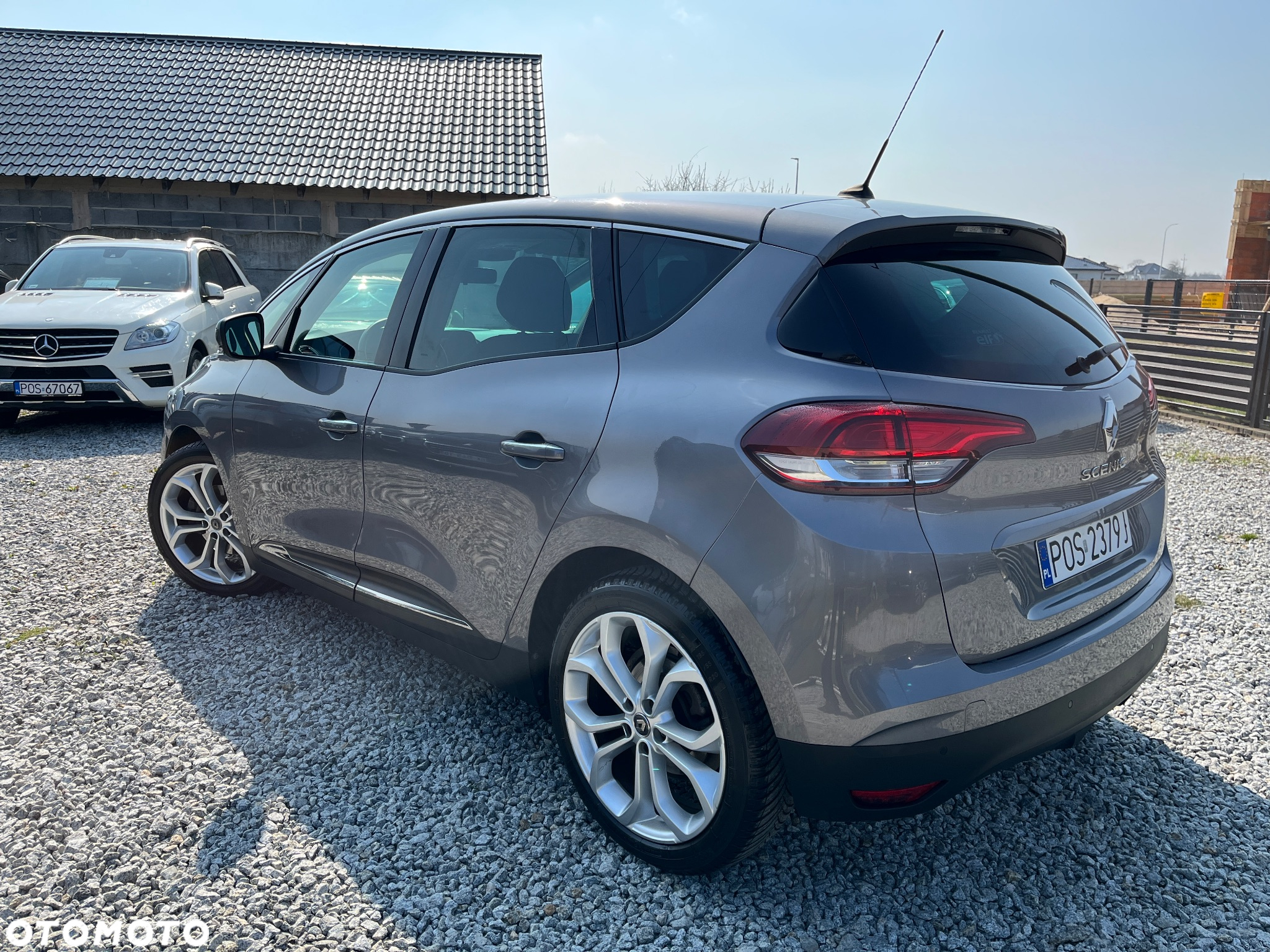 Renault Scenic BLUE dCi 120 EDC BUSINESS EDITION - 6