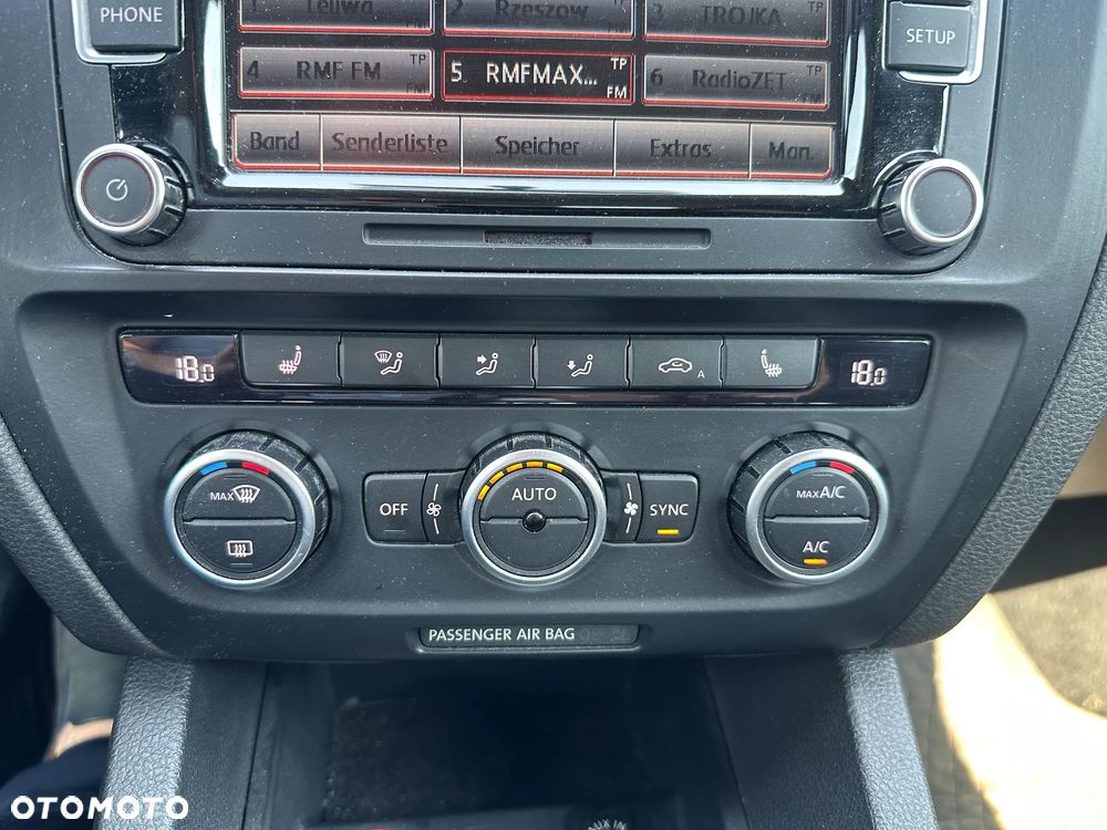 Volkswagen Jetta - 12