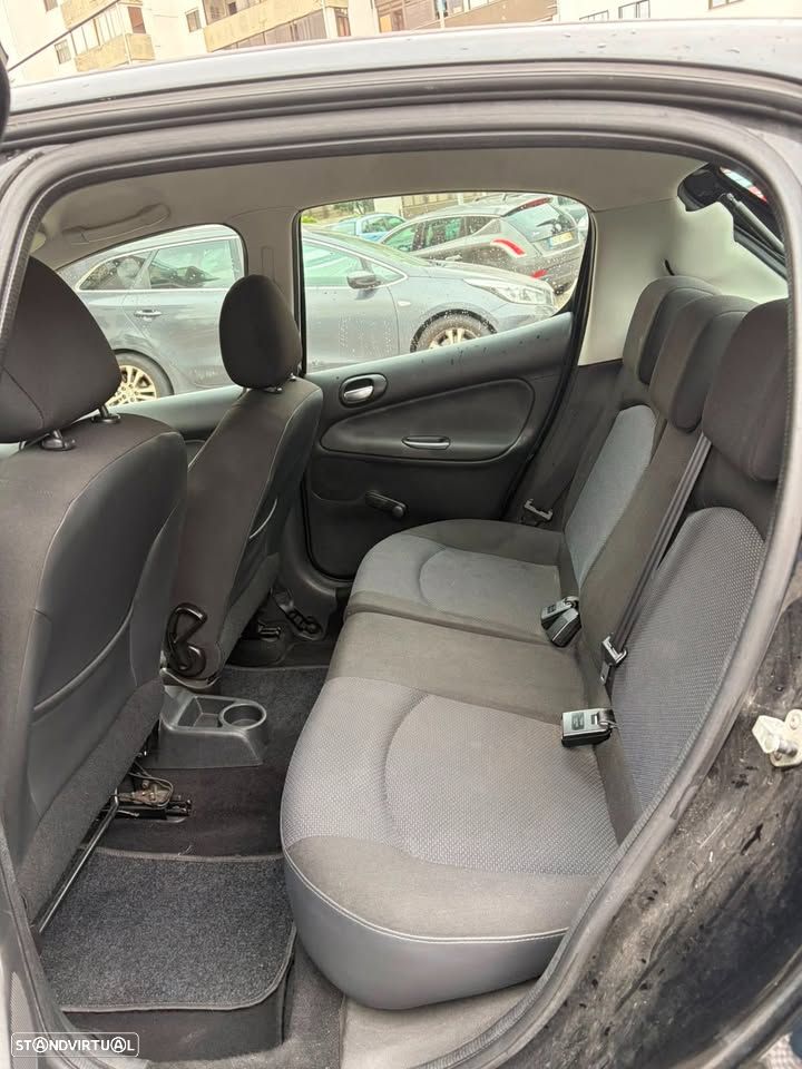 Peugeot 206+ 1.1 Urban - 8
