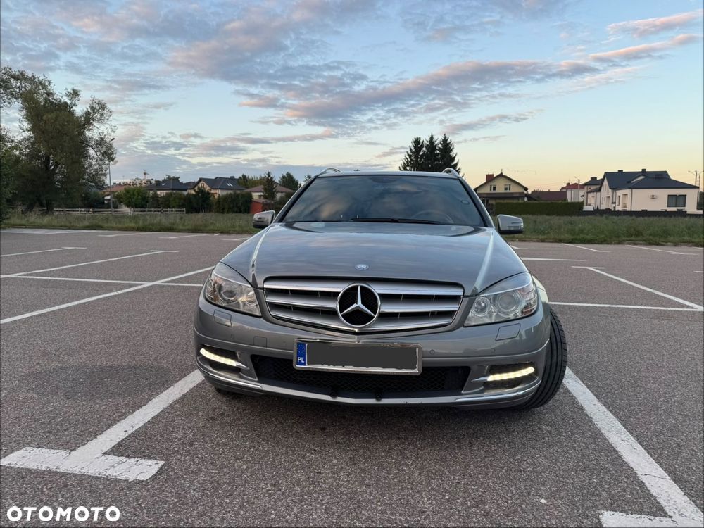 Mercedes-Benz Klasa C 200 CGI BlueEff Avantgarde - 5