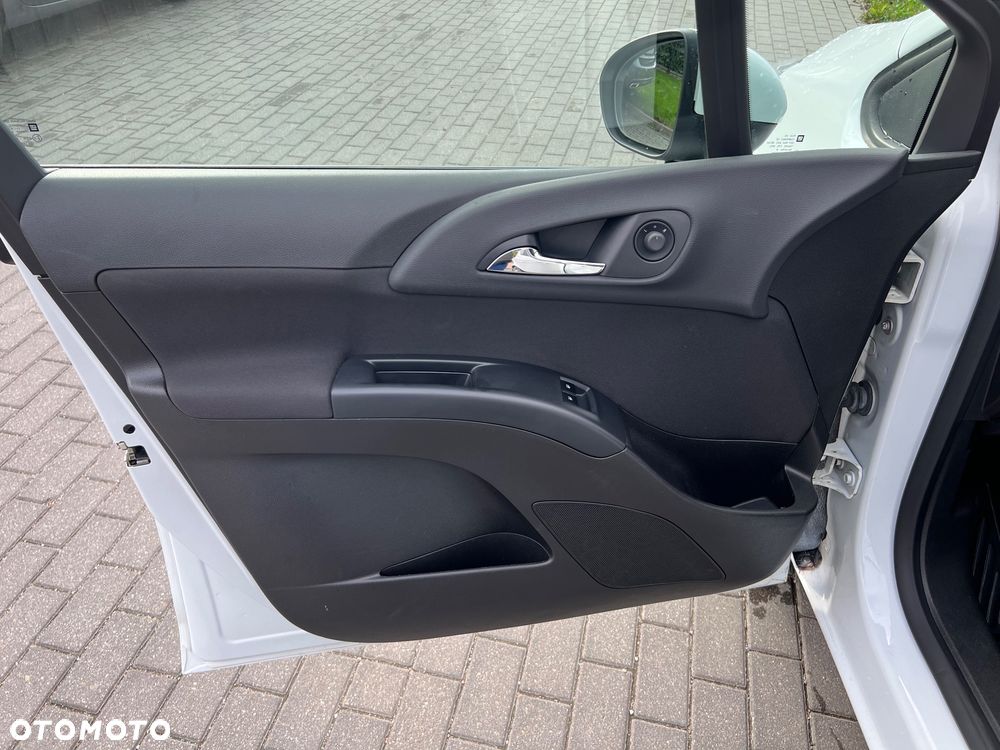 Opel Meriva - 12