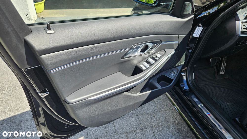 BMW Seria 3 330i xDrive M Sport sport - 8