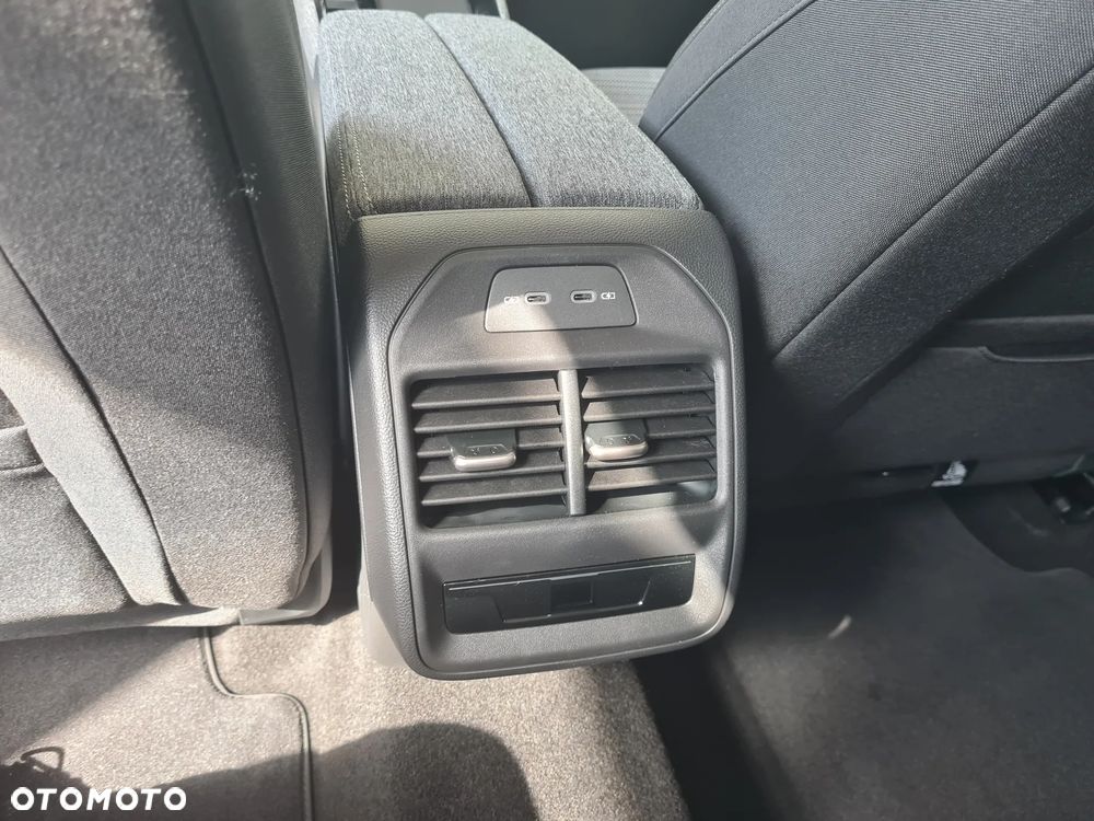 Skoda Superb 1.5 TSI Plug-in Hybrid Drive DSG - 14