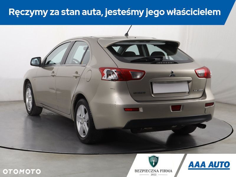 Mitsubishi Lancer - 6