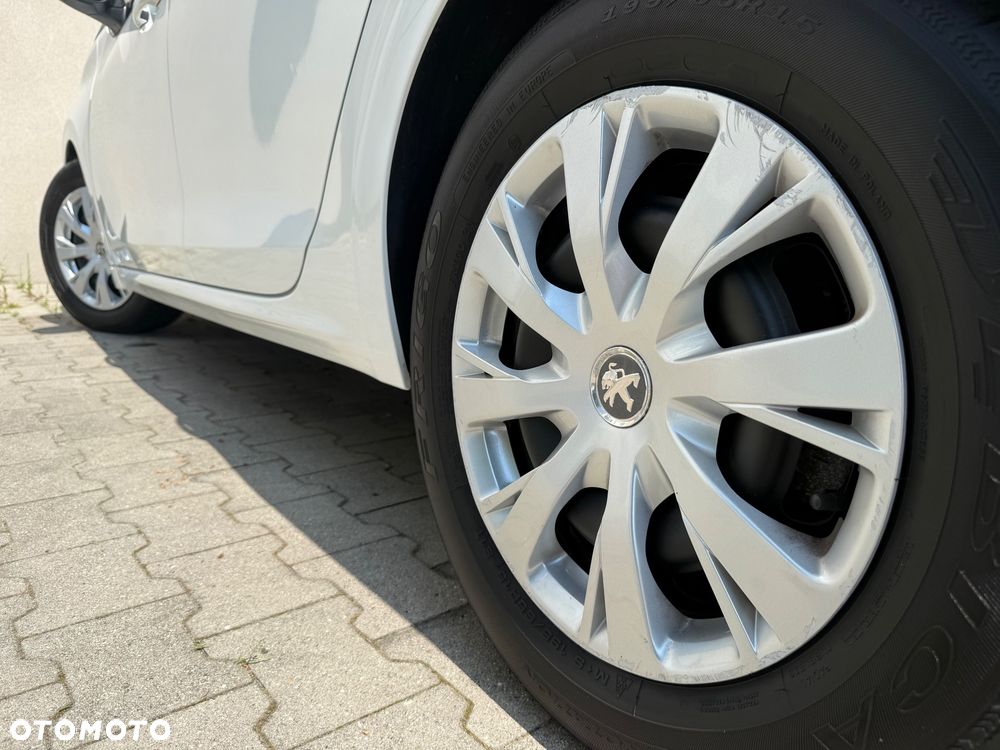 Peugeot 208 1.6 BlueHDi Active S&S - 37