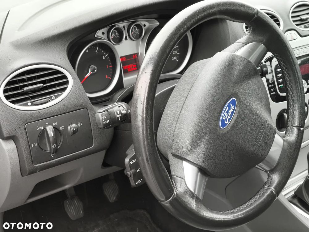 Ford Focus 1.6 Ti-VCT Style - 15