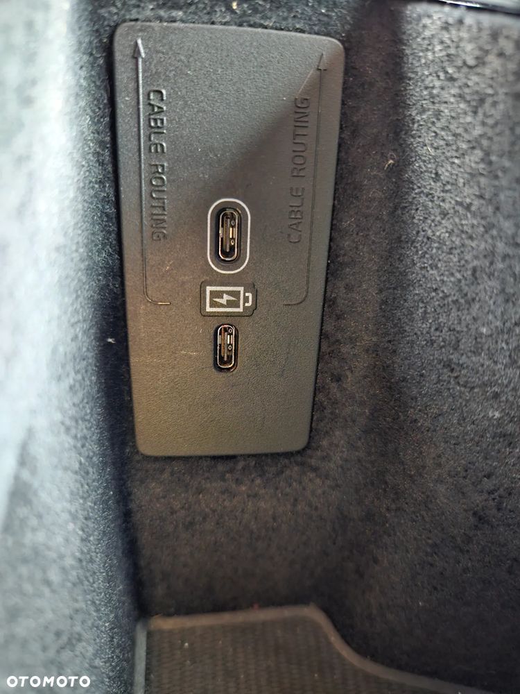 Volvo V60 B4 B Plus Dark - 27