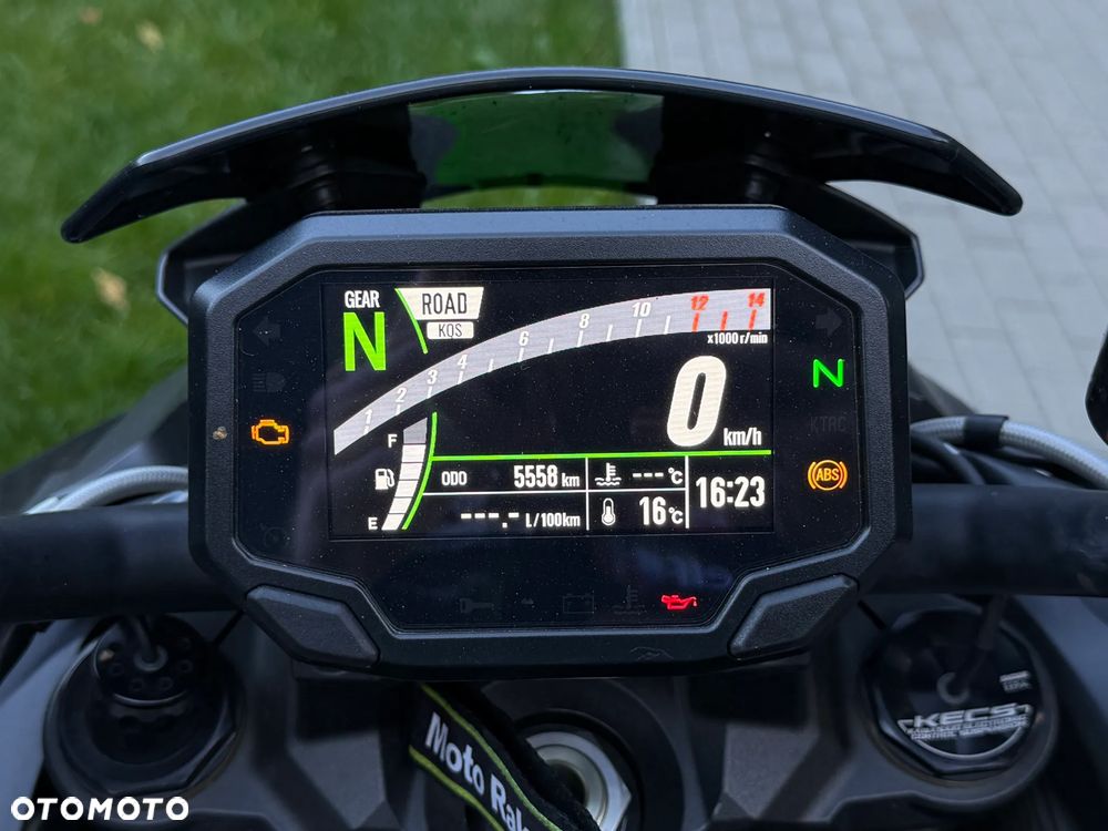 Kawasaki H2 - 17