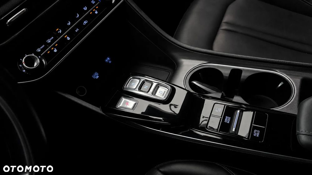 Hyundai Sonata - 17