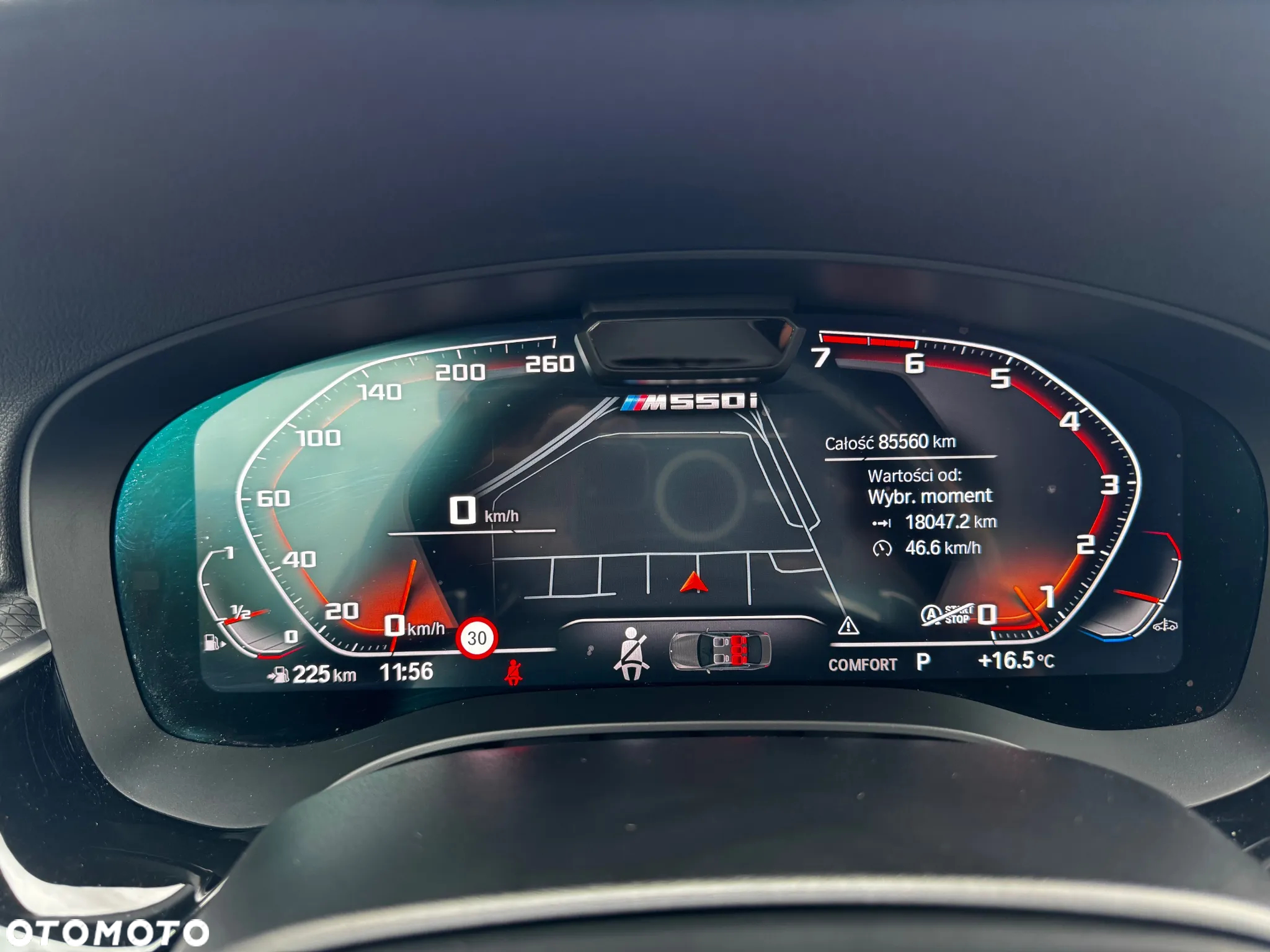 BMW Seria 5 M550i xDrive sport - 19