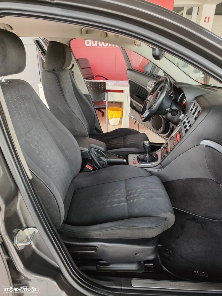 Alfa Romeo 159 Sportwagon 1.9 JTDm 16V Sportiva+ - 18