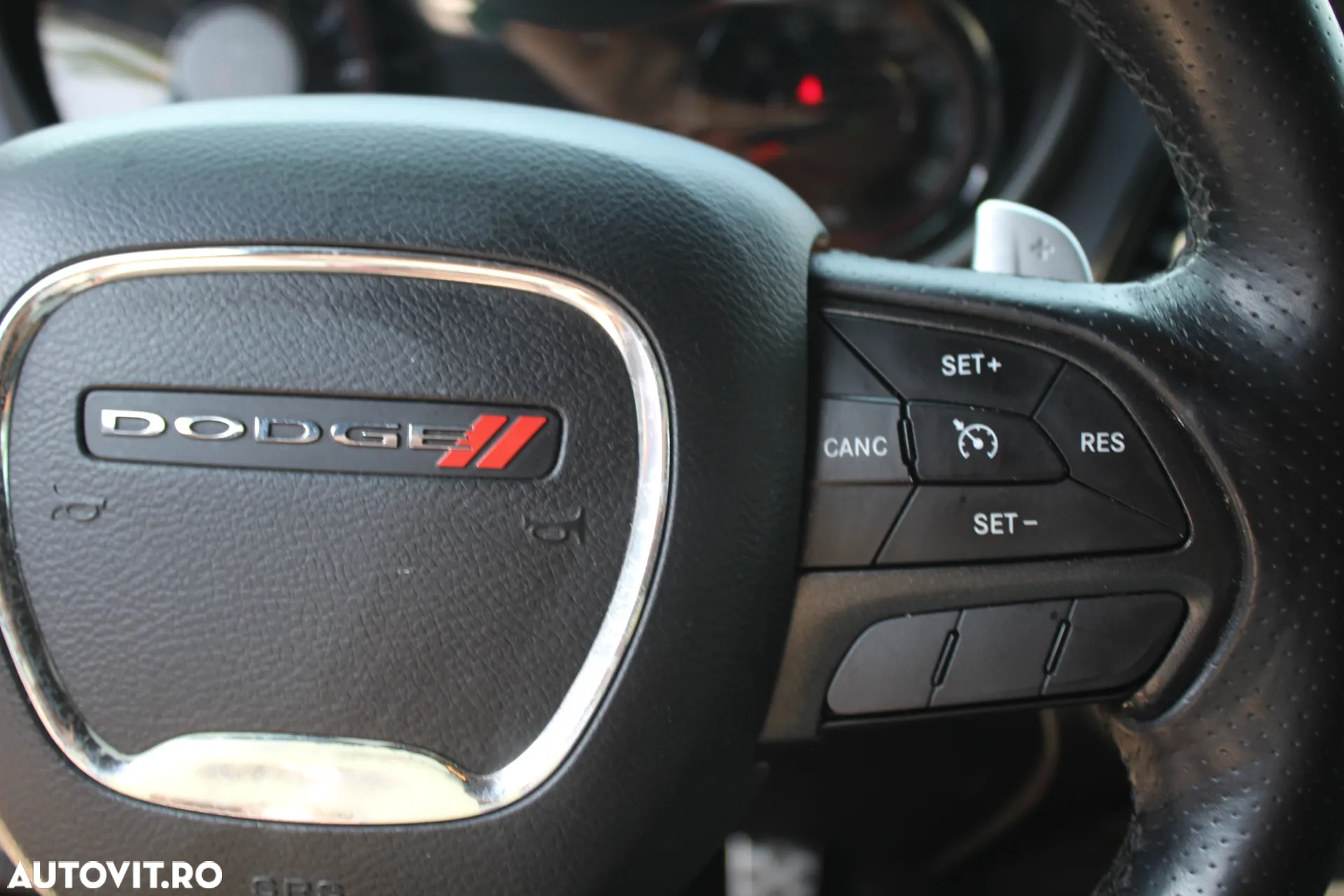 Dodge Challenger Automatik SXT Plus - 6