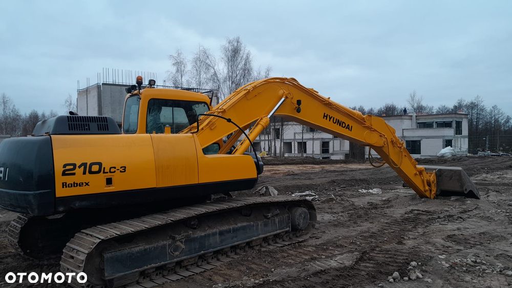 Hyundai 210 LC - 3 - 2