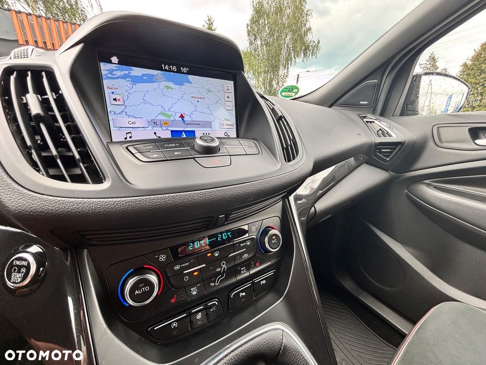 Ford Kuga - 17
