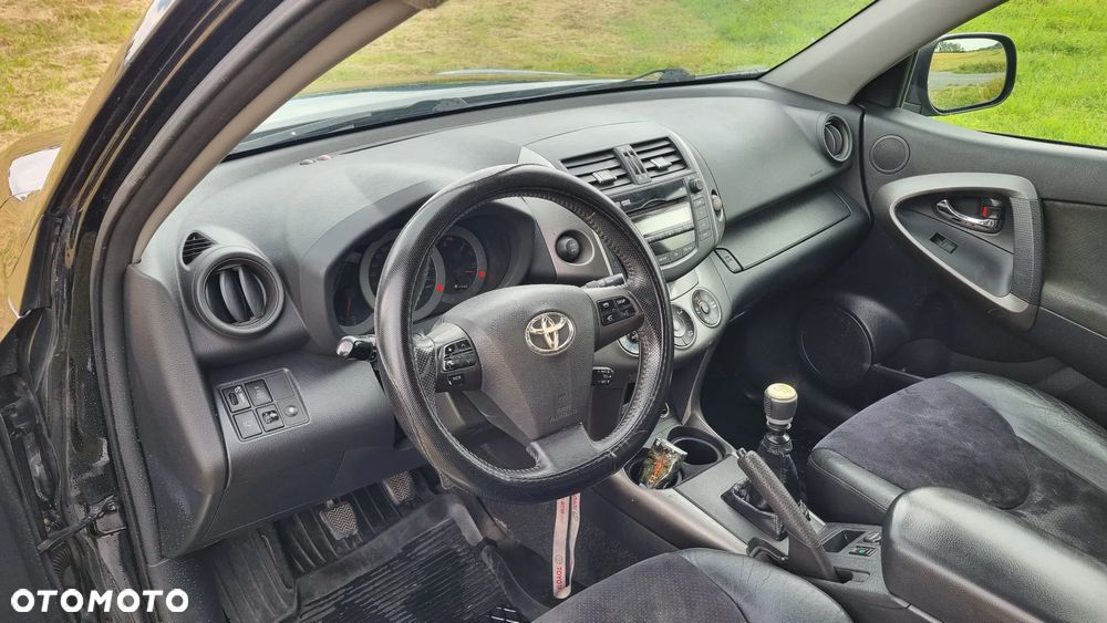 Toyota RAV4 2.2 D-4D Sol - 10