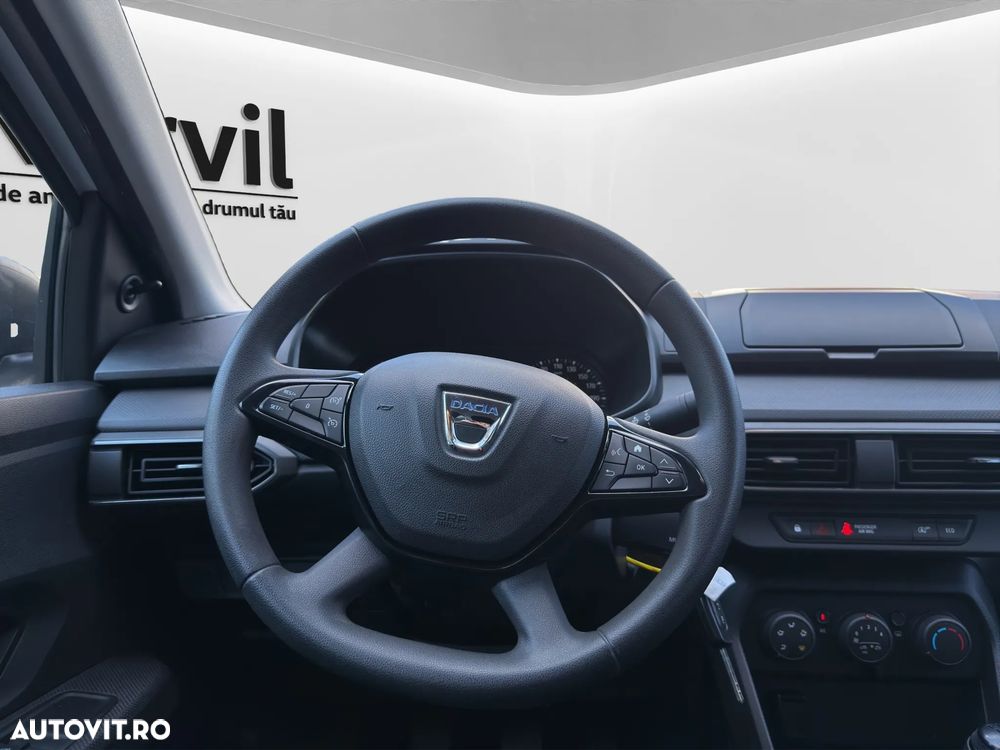 Dacia Logan TCe 90 Essential - 7