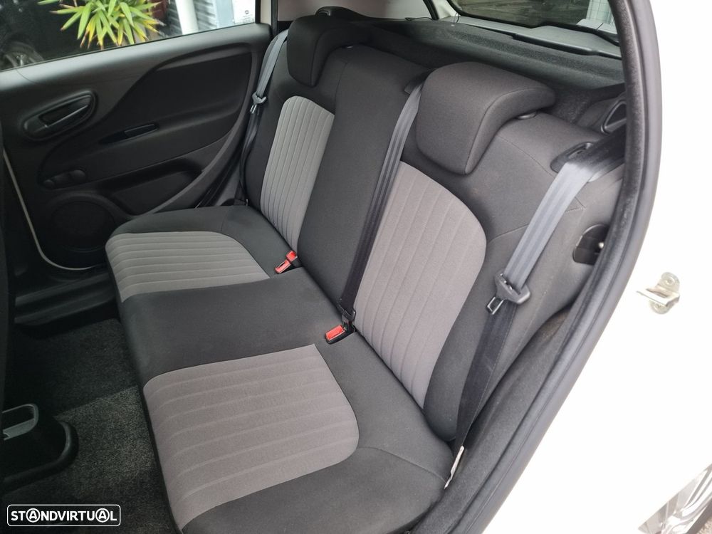 Fiat Punto 1.3 M-Jet Easy S&S - 5