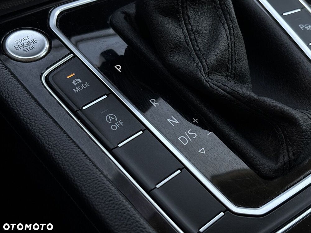 Volkswagen Passat Variant 1.5 TSI EVO Elegance DSG - 30