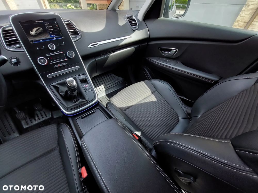 Renault Scenic - 9