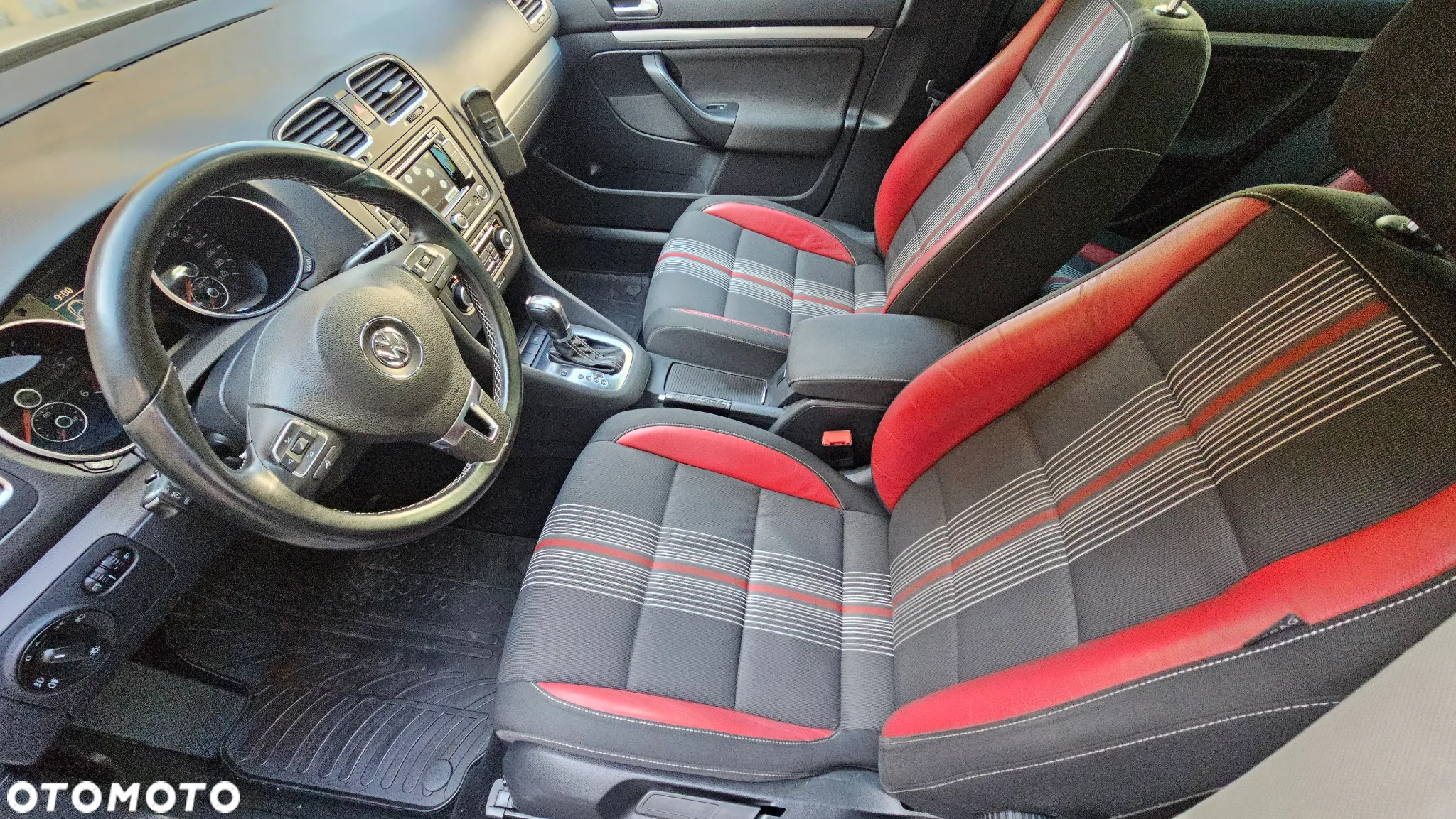 Volkswagen Golf - 5