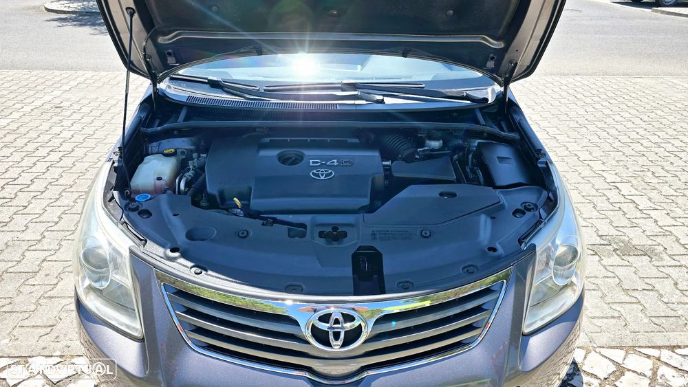 Toyota Avensis SD 2.0 D-4D Exclusive +Pele+GPS - 28