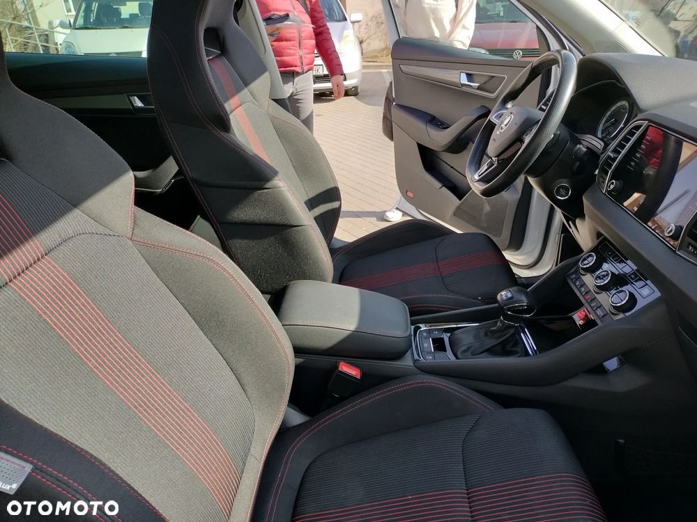 Skoda Karoq 2.0 TDI SCR 4x4 Style DSG - 13