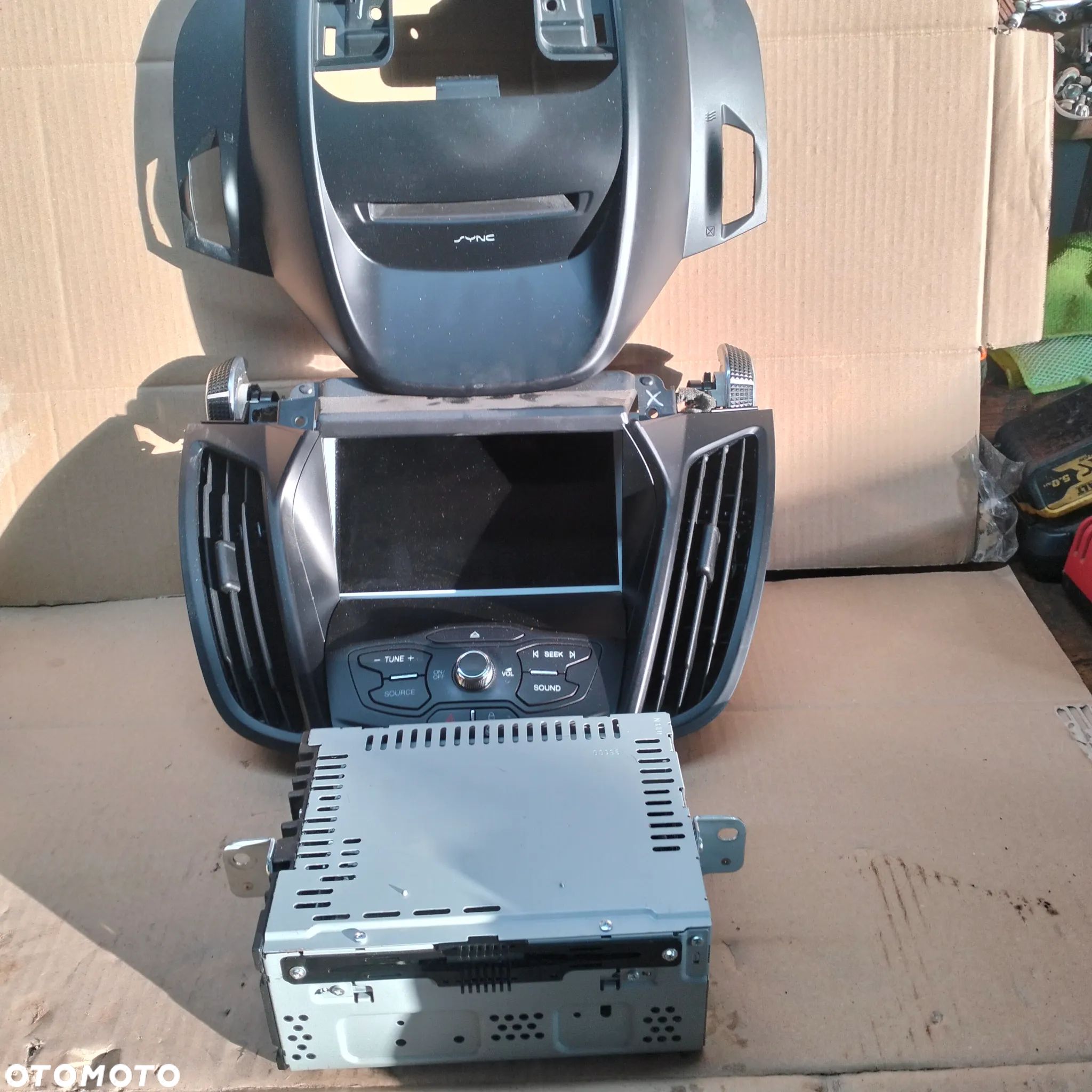 FORD KUGA NAWIGACJA MONITOE RADIO RAMKA FORD KUGA MK2 - 1
