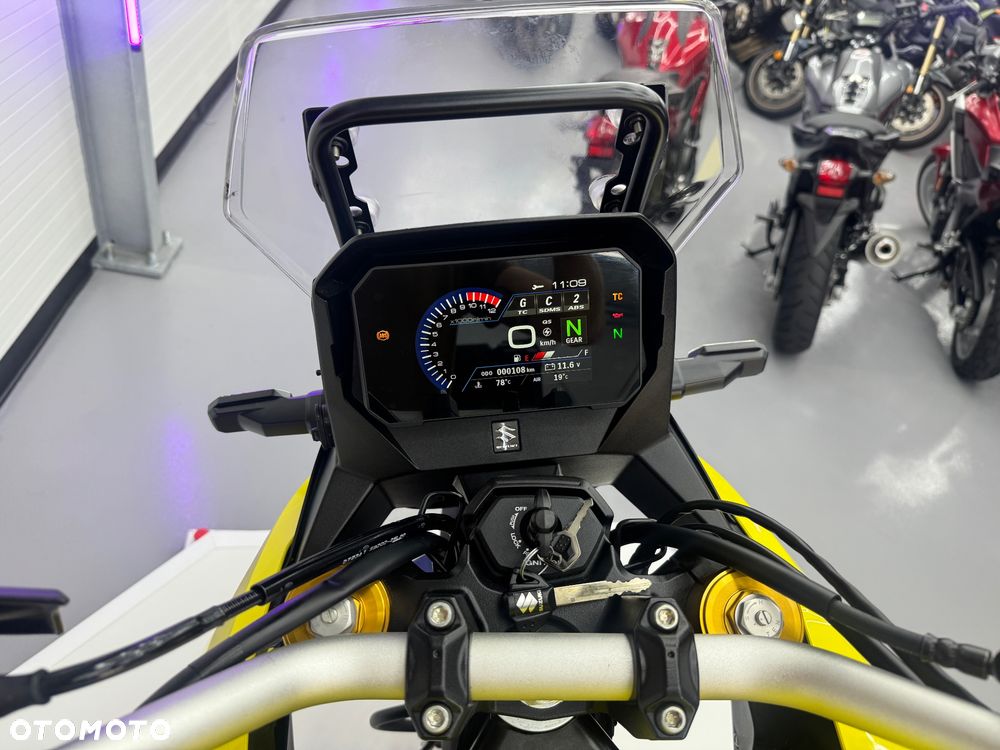 Suzuki V-STROM - 40