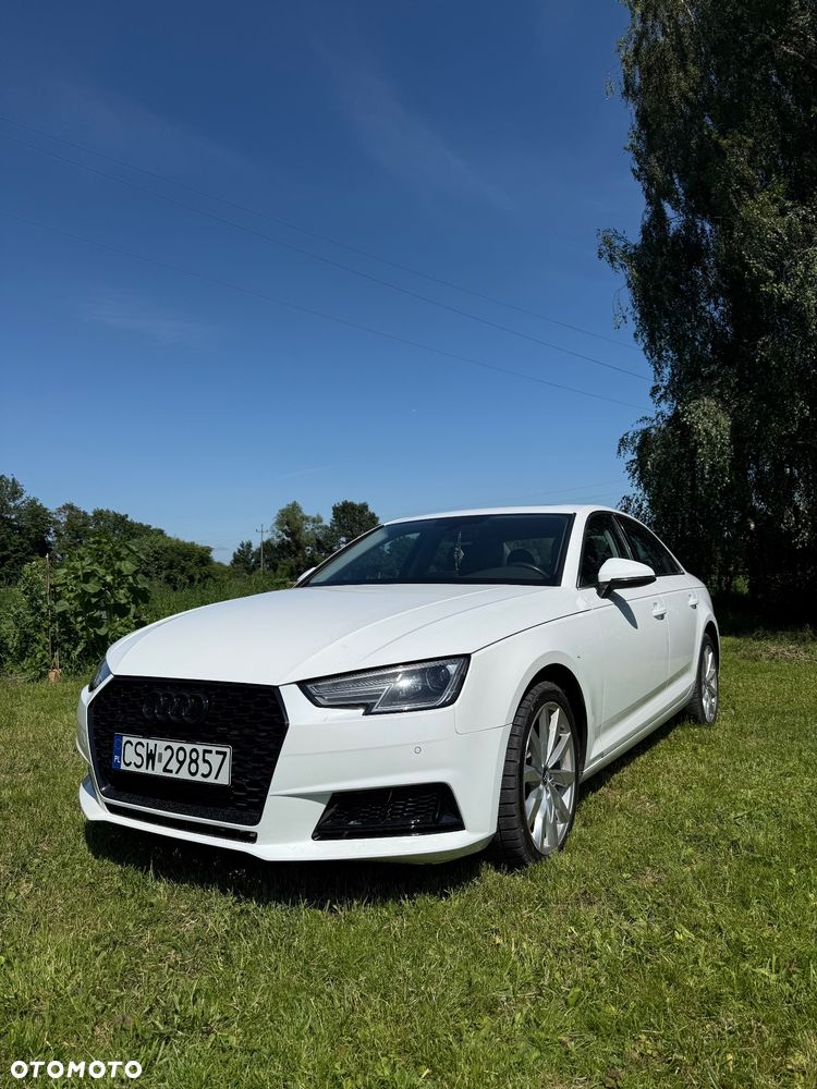 Audi A4 Limousine - 1