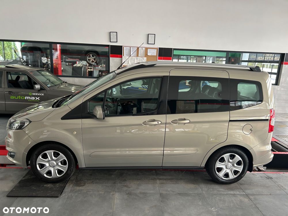 Ford Tourneo Courier 1.0 EcoBoost S&S Ambiente - 4
