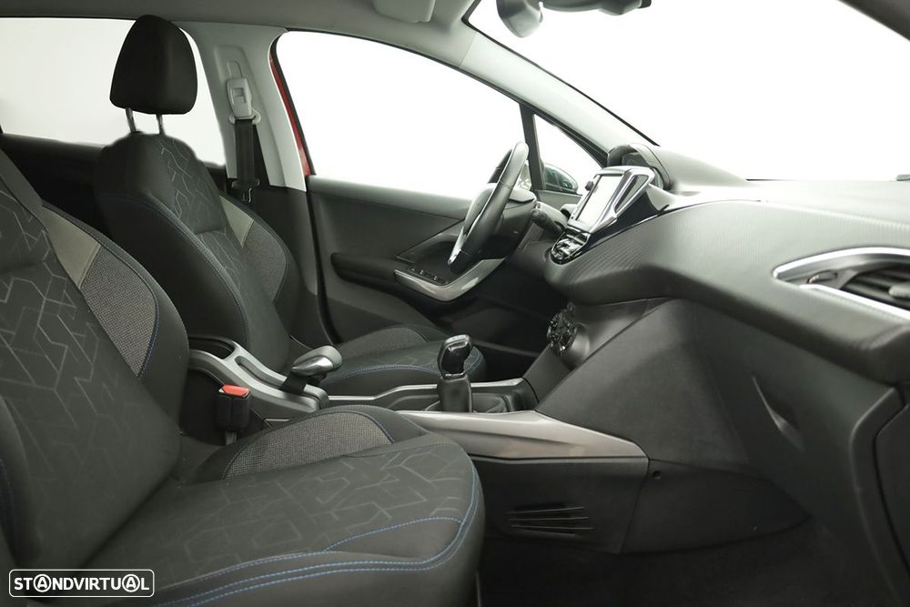 Peugeot 2008 1.2 PureTech Style - 22