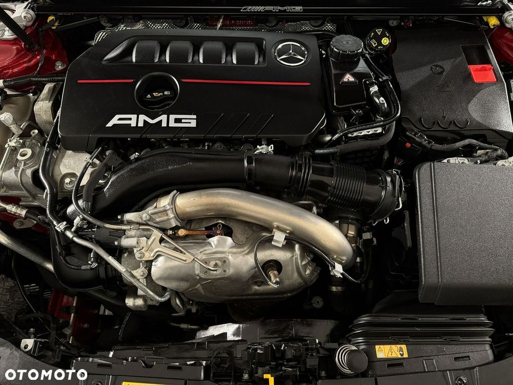 Mercedes-Benz CLA - 36