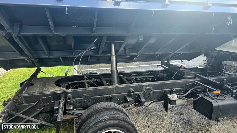 Mitsubishi Canter - 12