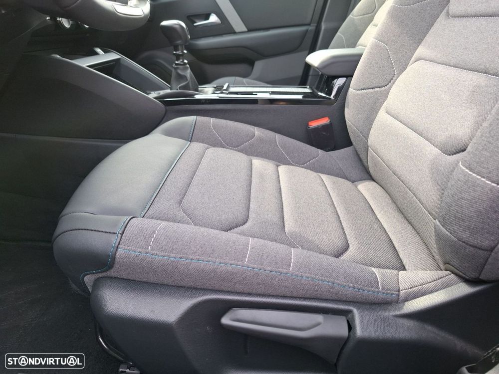 Citroën C4 1.2 PureTech Plus - 25