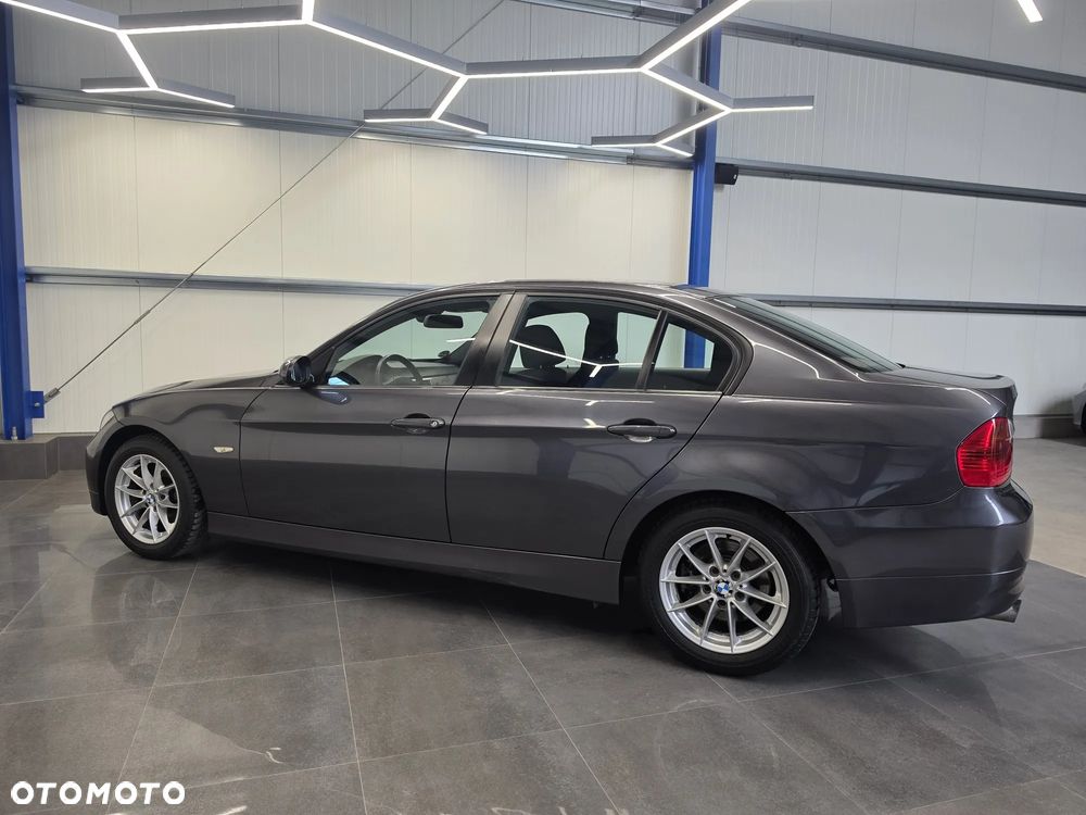 BMW Seria 3 318i Edition Lifestyle - 12