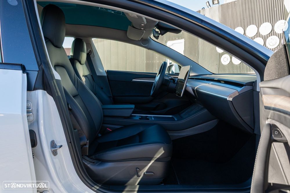 Tesla Model 3 RWD - 19