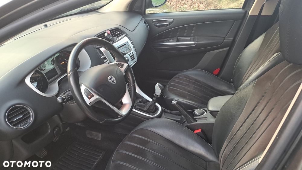 Lancia Delta 1.6 MJ Gold - 5