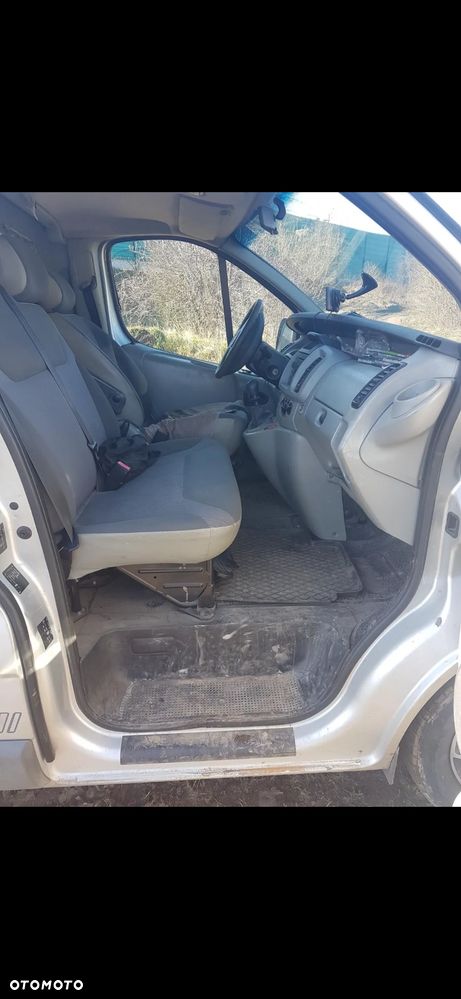 Opel vivaro - 6