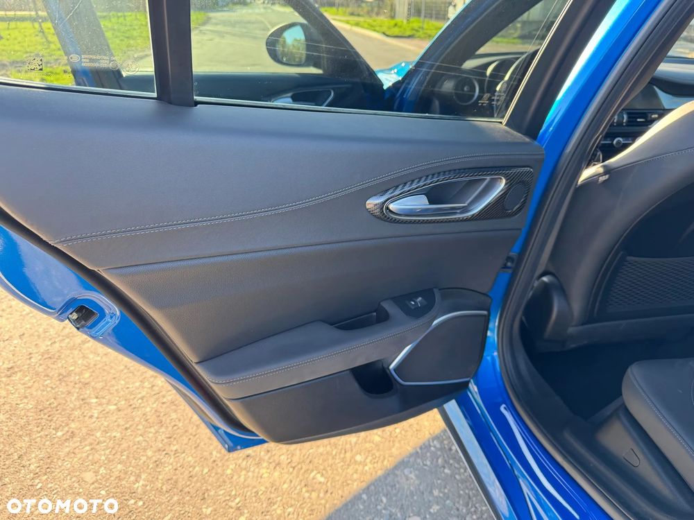 Alfa Romeo Giulia 2.0 Turbo Veloce TI Q4 - 14