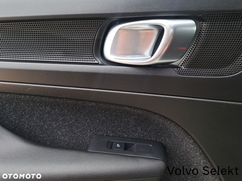 Volvo XC 40 - 26