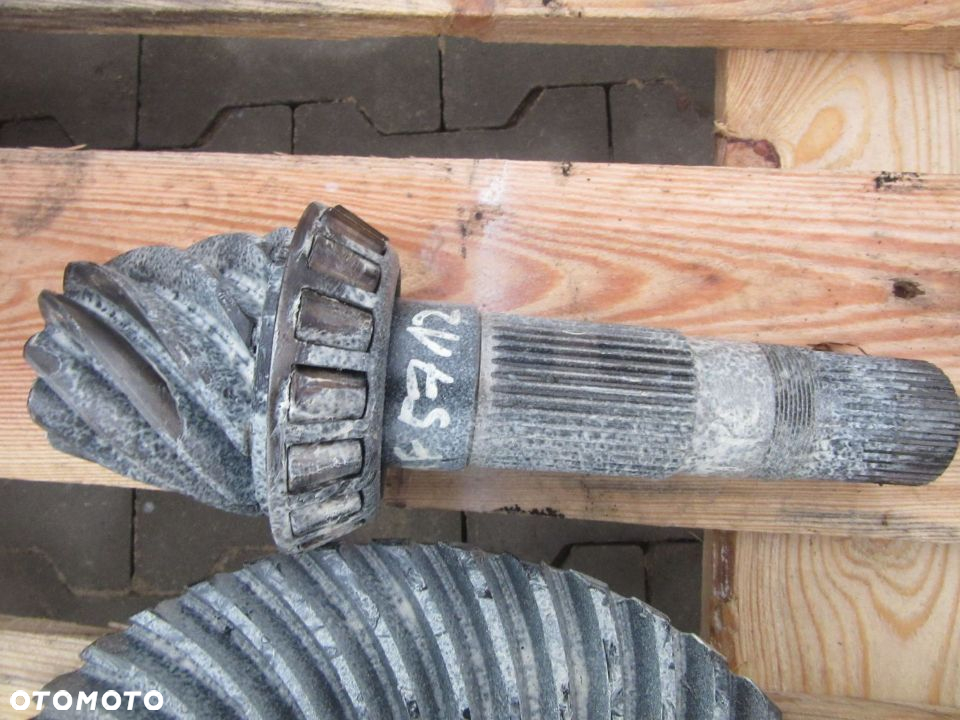 Most napęd tył zwolnica atak talerz mechanizm różnicowy Massey Ferguson 5710 5711 5712 5713 SL - 6
