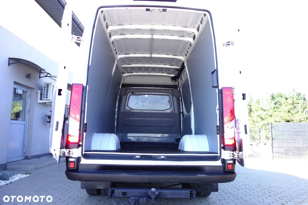 Iveco Daily Automat Bliźniak 35-180 L3H2 Klima Webasto Kamera Ledy - 8