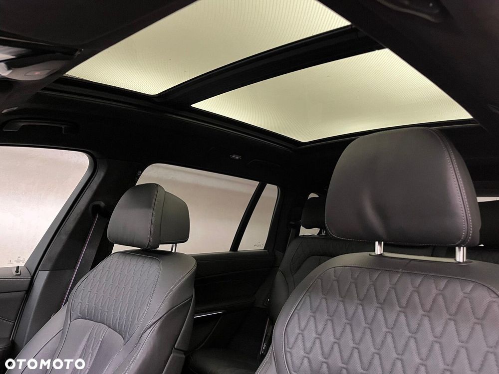 BMW X7 - 26