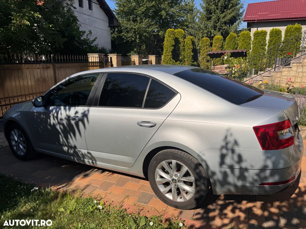 Skoda Octavia 1.4 TSI DSG Ambition - 4
