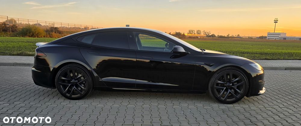 Tesla Model S Plaid - 5