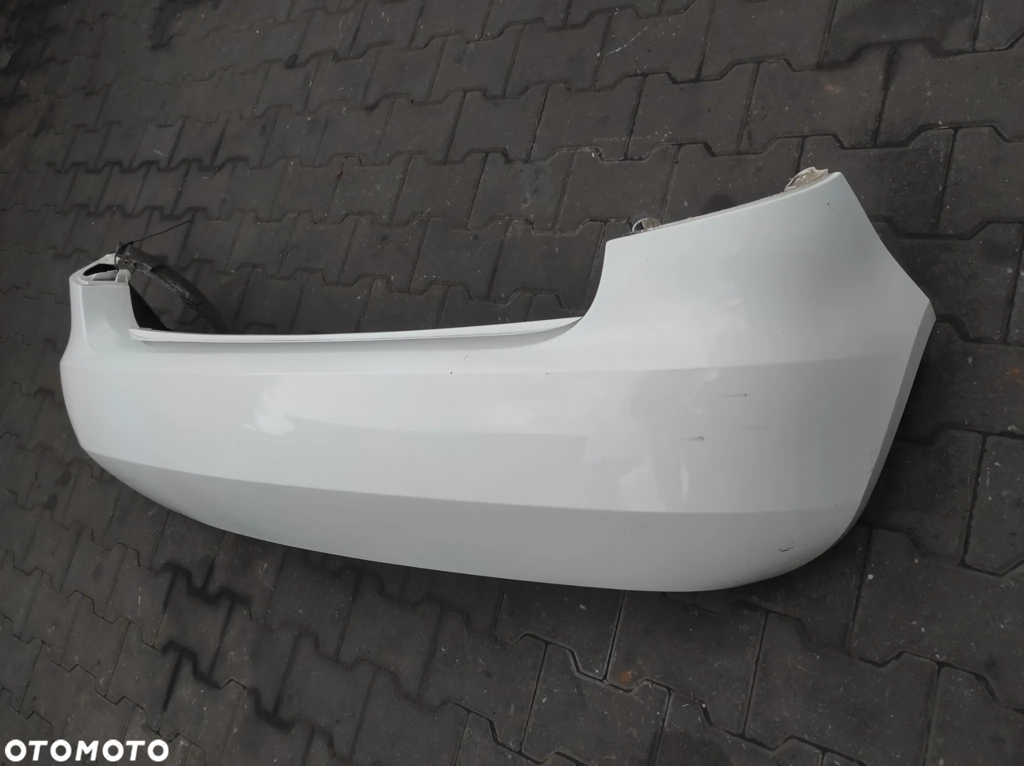 ZDERZAK TYŁ TYLNI SKODA FABIA 2 LIFT HB LF9E 1026 BIAŁY WYSYŁKA !!!!! - 2