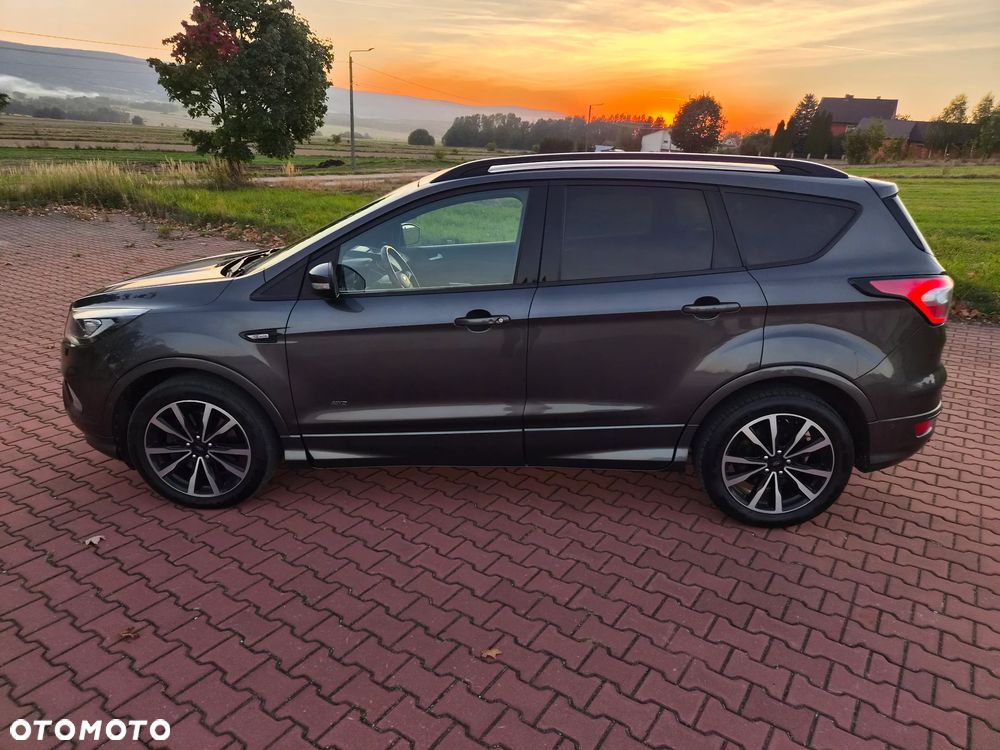 Ford Kuga 2.0 TDCi 4x4 ST-Line - 6