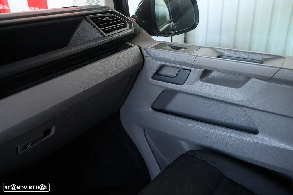 VW Caravelle 2.0 TDI L.Comfortline - 39