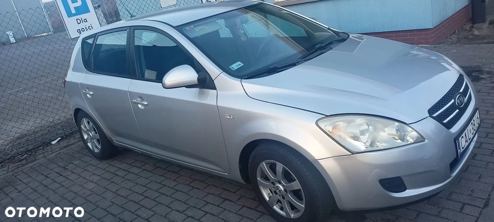 Kia Ceed 1.4 Comfort + - 1