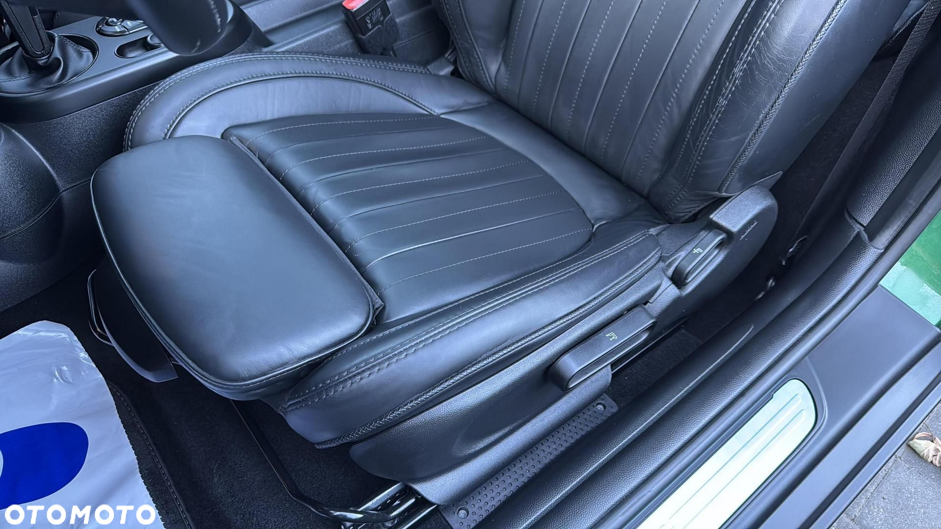 MINI Cooper SE Electric Trim - 14